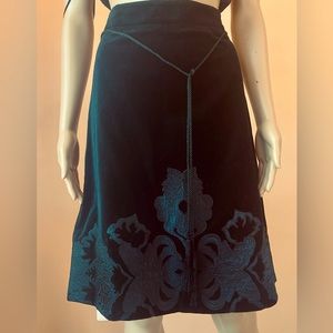 Exclusive edition MNG skirt, size 4, velvet